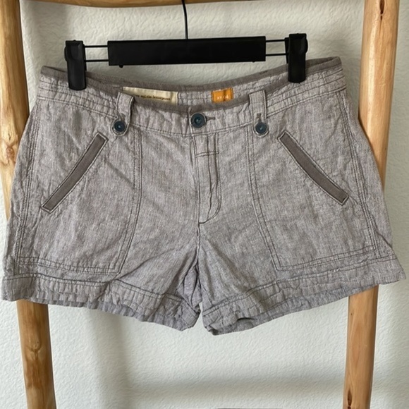 Pilcro and the Letter Press Linen Grey Shorts 0042 - Picture 2 of 8